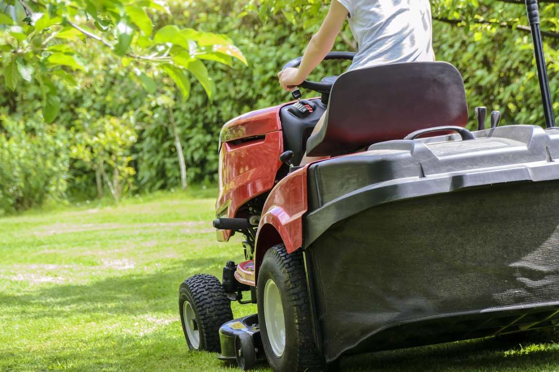 Tuning Up Your Lawn Mower For Better Overall Performance
