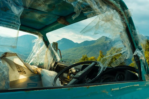 Selling a Junk Car Successfully – Tips and Recommendations You Should Apply